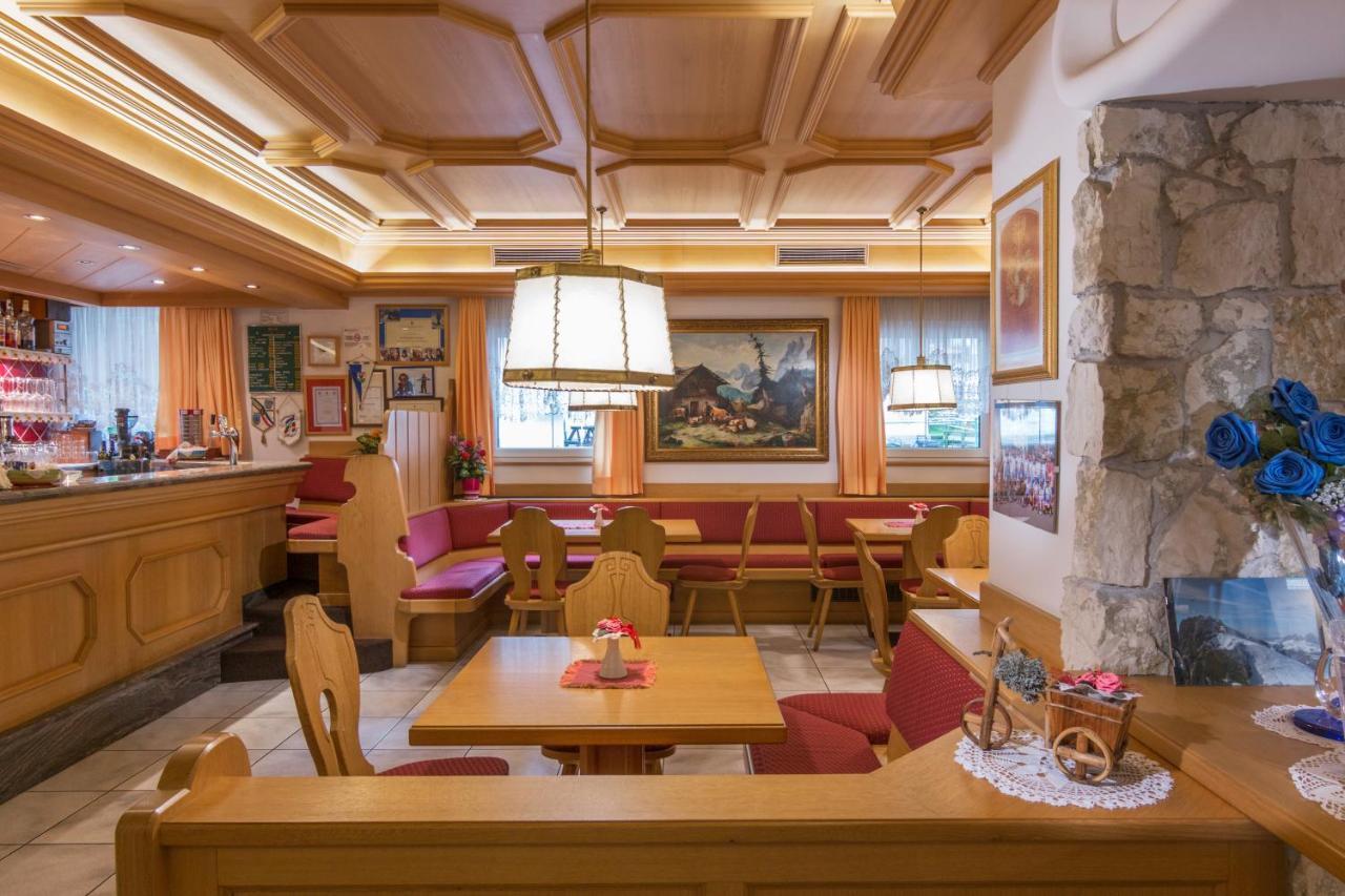 Hotel Ramon Кампитело ди Фаса Екстериор снимка