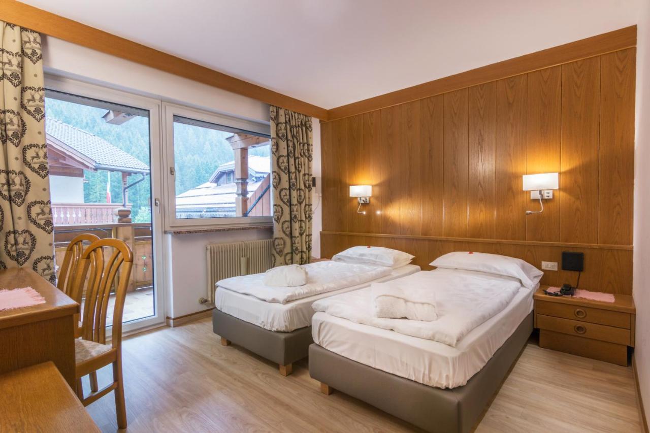 Hotel Ramon Кампитело ди Фаса Екстериор снимка