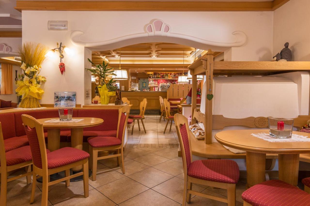 Hotel Ramon Кампитело ди Фаса Екстериор снимка