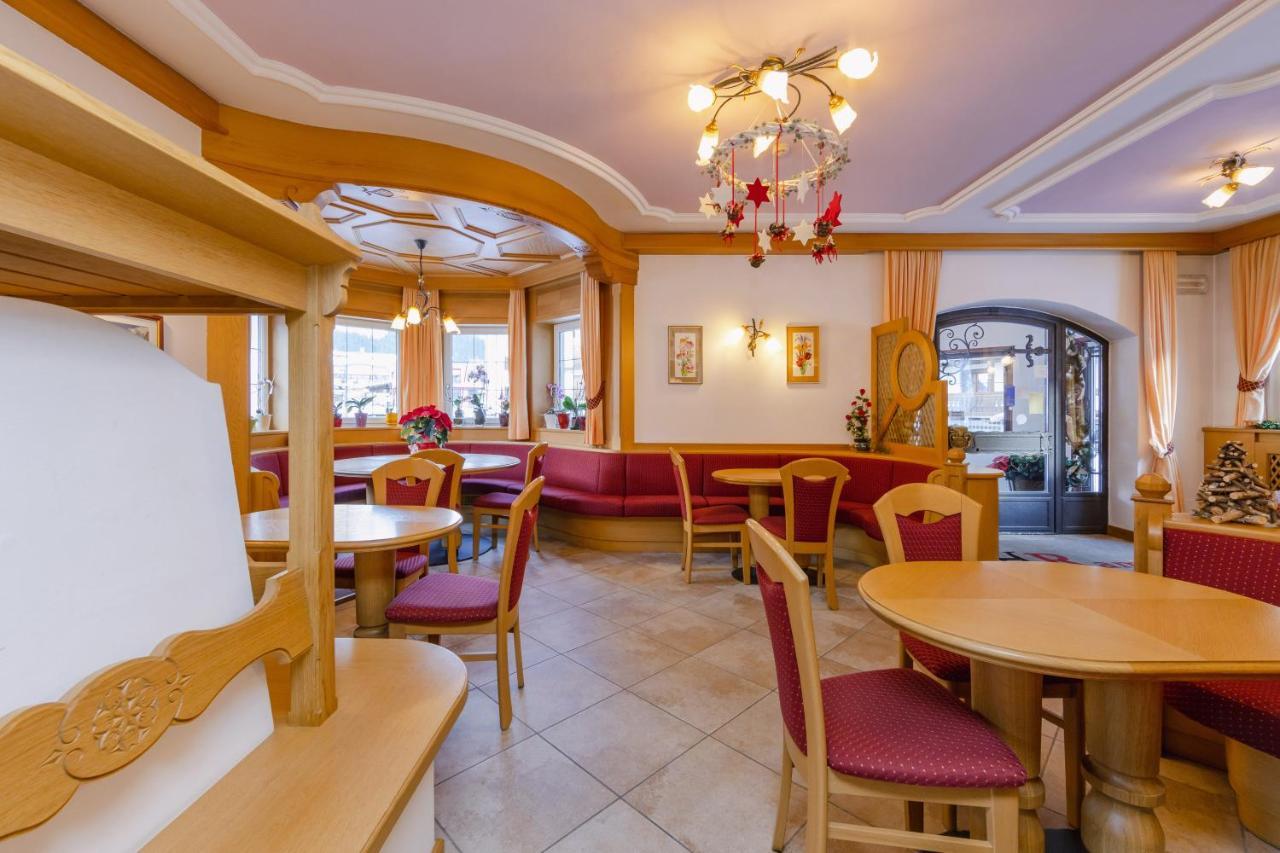 Hotel Ramon Кампитело ди Фаса Екстериор снимка