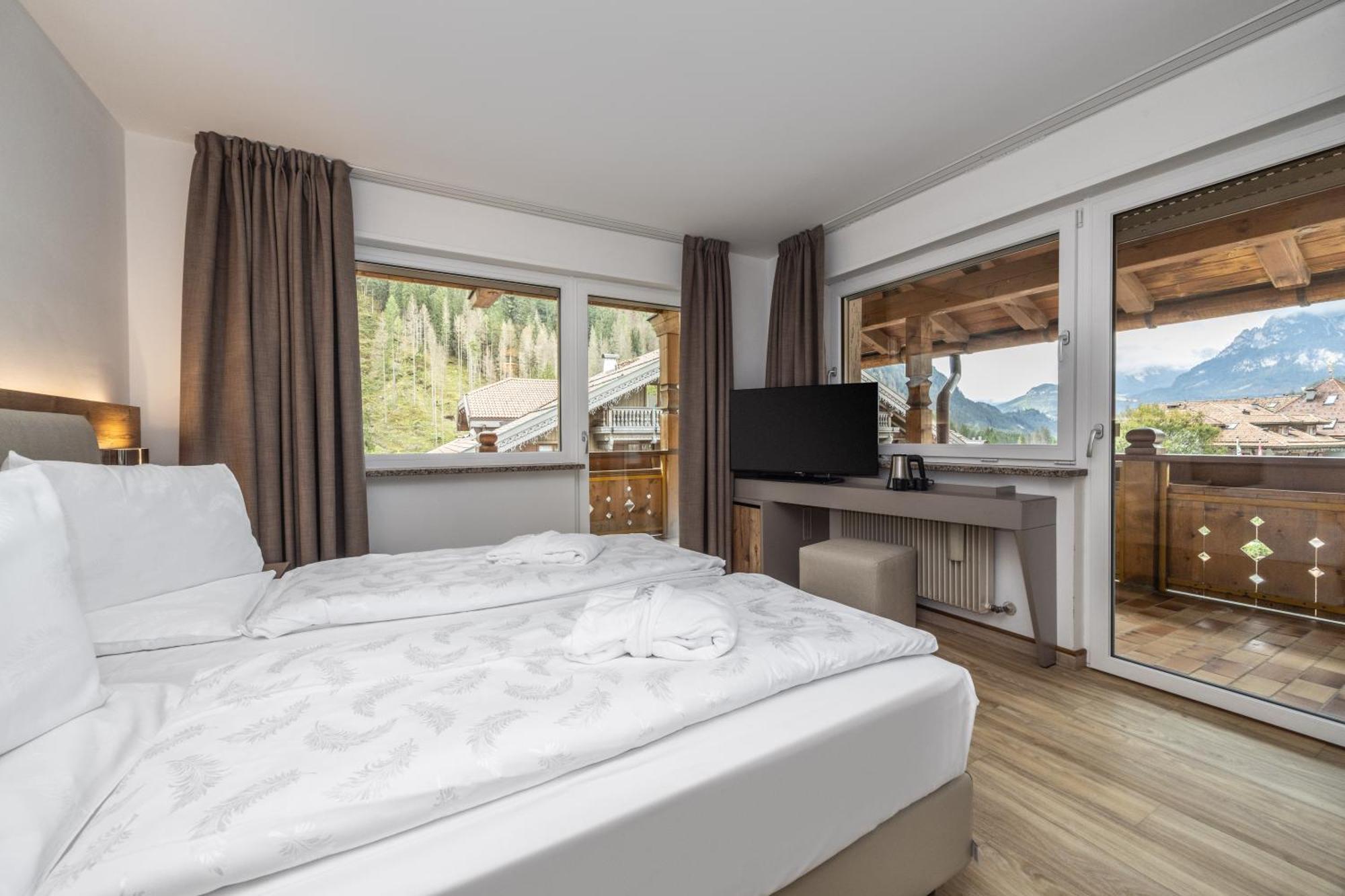 Hotel Ramon Кампитело ди Фаса Екстериор снимка
