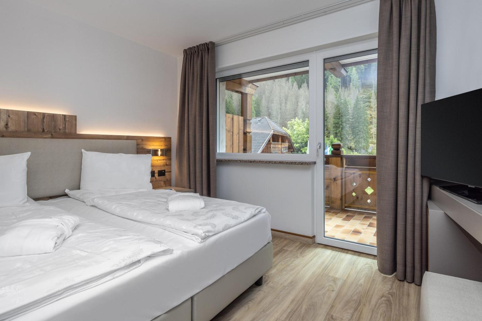 Hotel Ramon Кампитело ди Фаса Екстериор снимка
