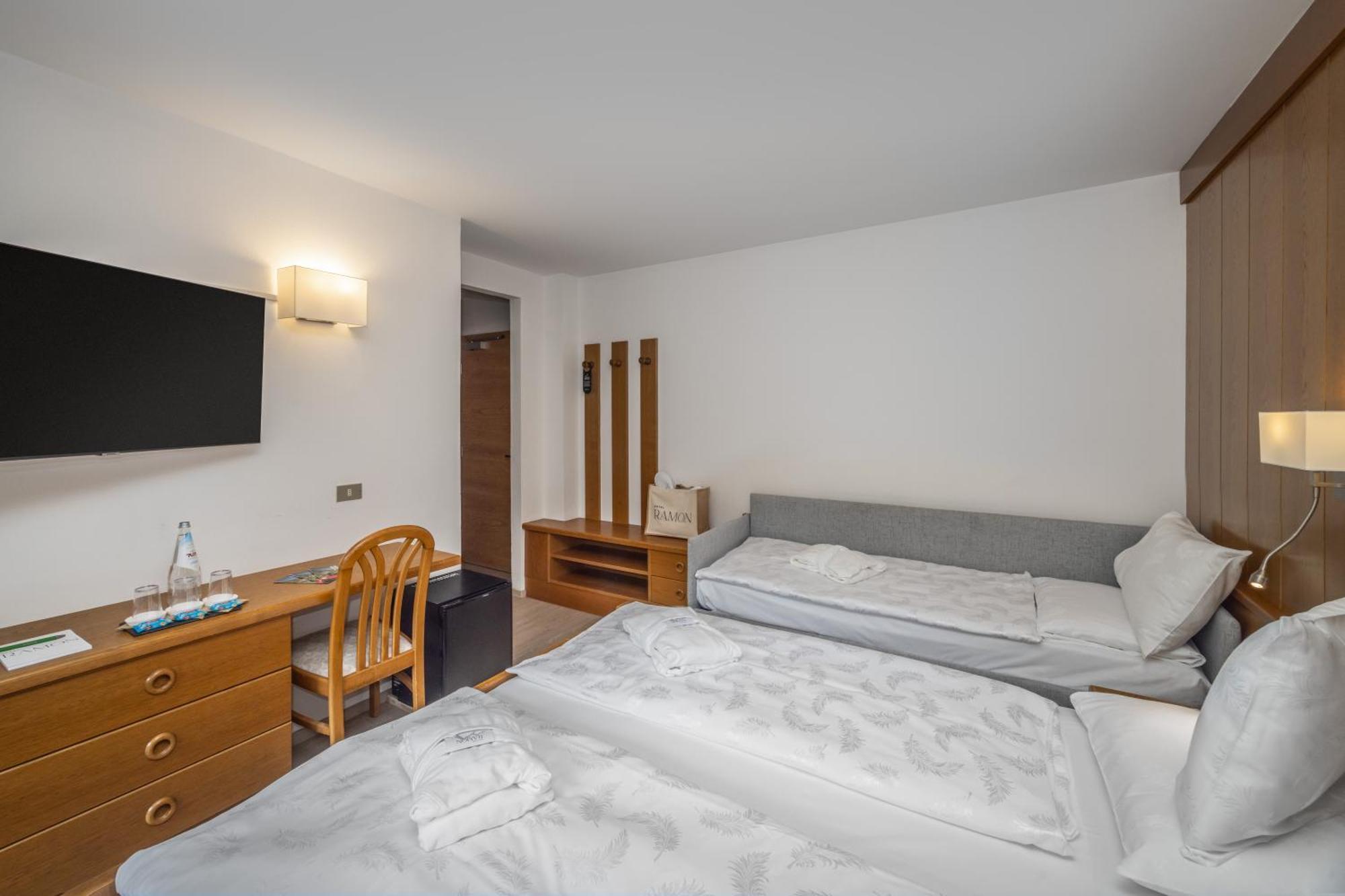 Hotel Ramon Кампитело ди Фаса Екстериор снимка