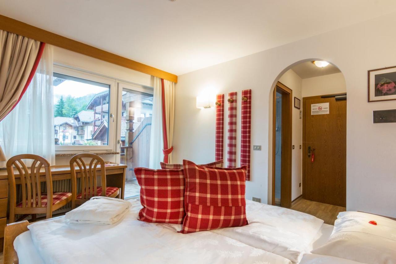 Hotel Ramon Кампитело ди Фаса Екстериор снимка